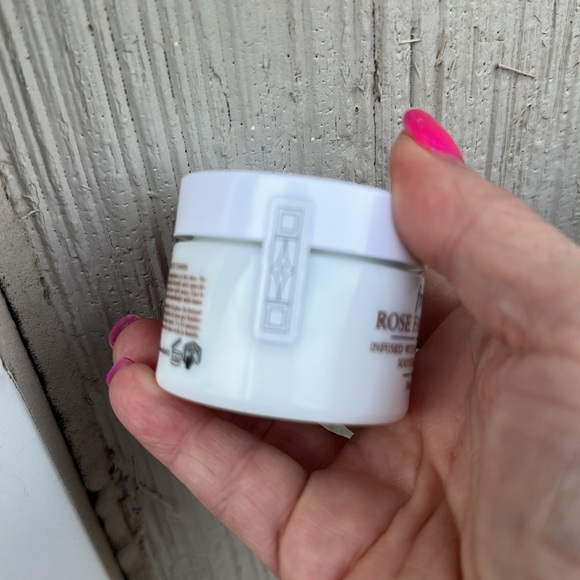 Fresh Rose Face Mask - sealed - Picture 2 of 2